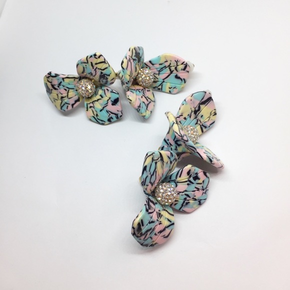 NWOT Anthro Lele Sadoughi Floral Earrings Clip on - Picture 5 of 6